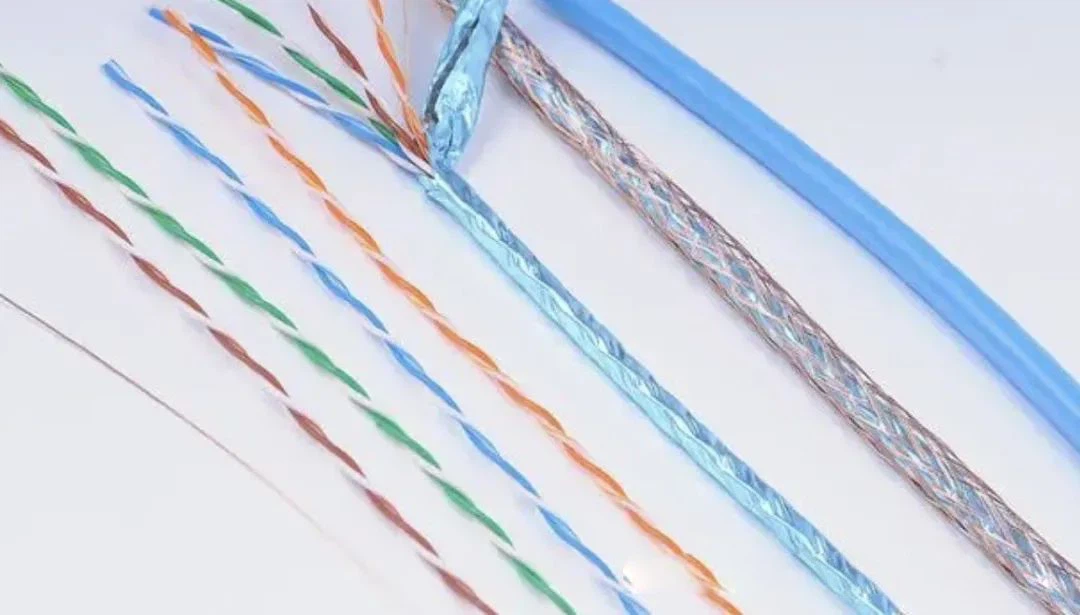 The braided mesh is usually made of tinned round copper wire or aluminum-magnesium alloy wir The braided mesh is usually made of tinned round copper wire or aluminum-magnesium alloy wir