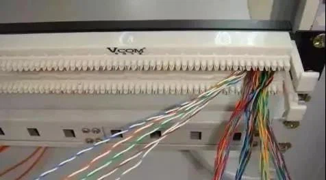 These 100 pairs make up a major group, which is then wrapped together with a white-and-blue striped band.The Grouping Effect 2 These 100 pairs make up a major group, which is then wrapped together with a white-and-blue striped band.The Grouping Effect 2