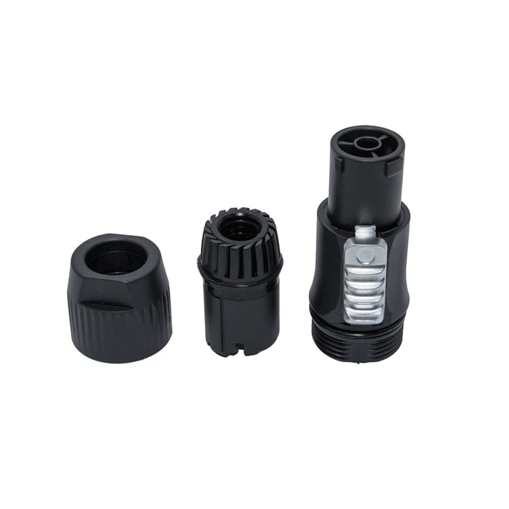 Connettore del cavo di alimentazione femminile a tre core bloccabile